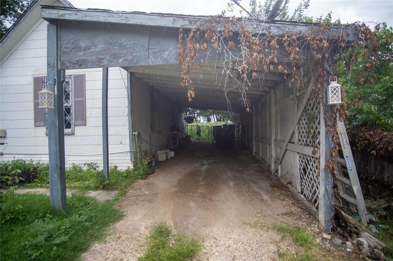 106 S Watson Street, Alvarado TX 76009 - Photo 4