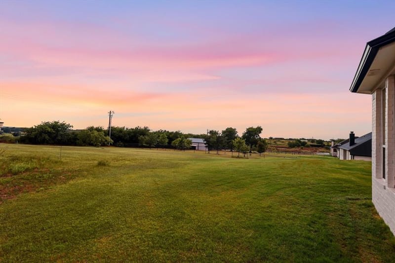 459 Red Bird Drive, Springtown TX 76082 - Photo 4