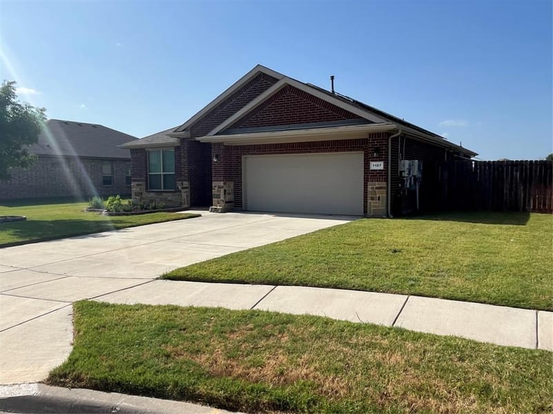 1107 Admiral Drive, Azle TX 76020 - Photo 7