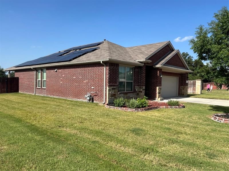 1107 Admiral Drive, Azle TX 76020 - Photo 8