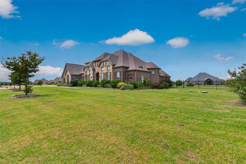 415 Silver Spur Trail, Rockwall TX 75032 - Photo 4
