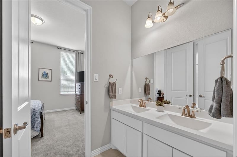 713 Rous Falls Drive, McKinney TX 75071 - Photo 25