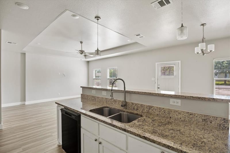 3802 College Street, Greenville TX 75401 - Photo 7