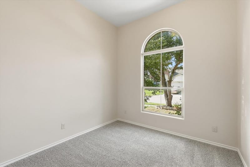 720 Rio Bravo Drive, Fort Worth TX 76052 - Photo 15
