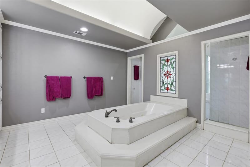 351 Cattlebaron Parc Drive, Fort Worth TX 76108 - Photo 9