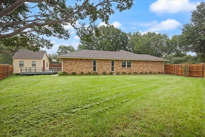 107 Buffalo Creek Circle, Waxahachie TX 75165 - Photo 39