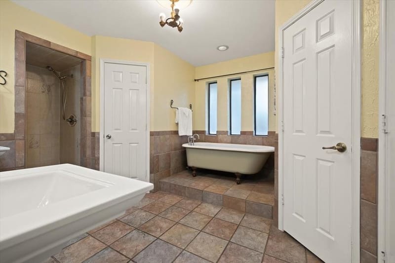 107 Buffalo Creek Circle, Waxahachie TX 75165 - Photo 25