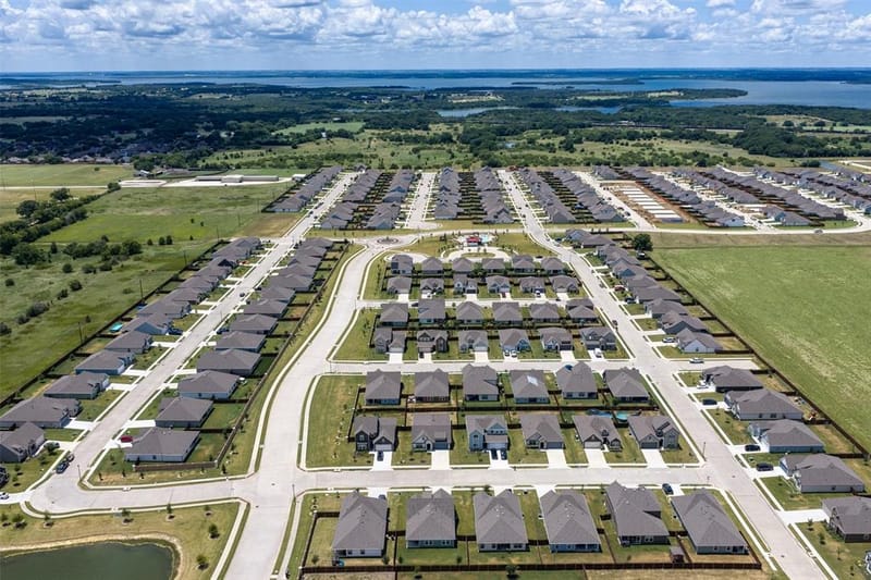 2315 Hydrangea Drive, Pilot Point TX 76258 - Photo 39