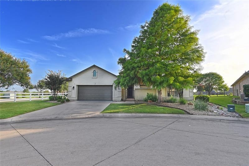 10016 Edmondson Drive, Denton TX 76207 - Photo 3