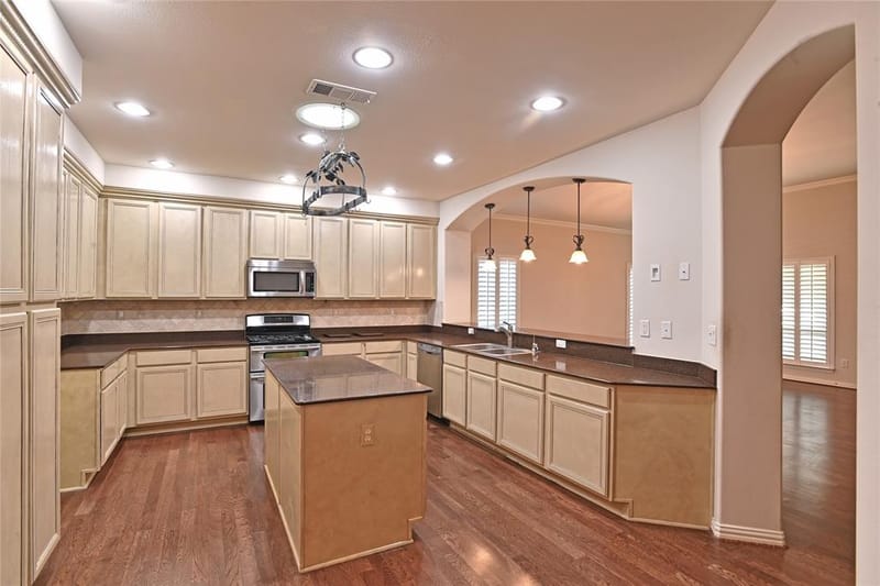 10016 Edmondson Drive, Denton TX 76207 - Photo 9