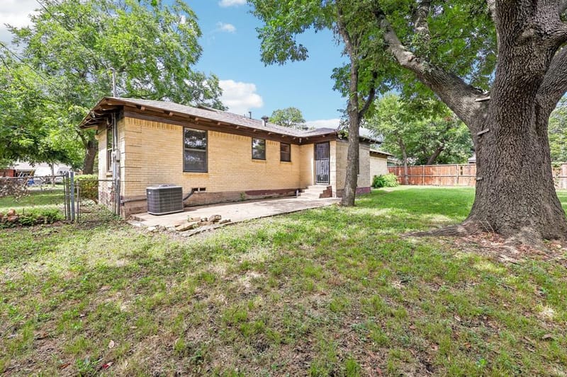 917 De Witt Circle, Dallas TX 75224 - Photo 23