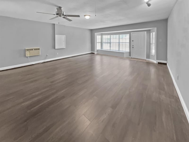 6210 Glenmoor Drive, Garland TX 75043 - Photo 15