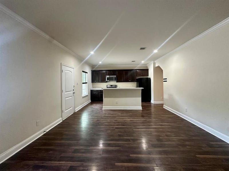 310 S Justin Avenue, Dallas TX 75211 - Photo 6