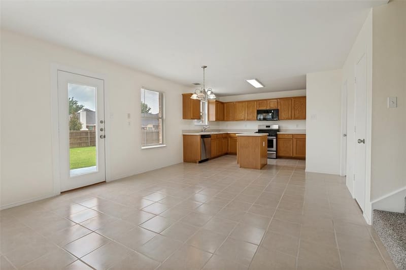 218 Jacob Court, Glenn Heights TX 75154 - Photo 11