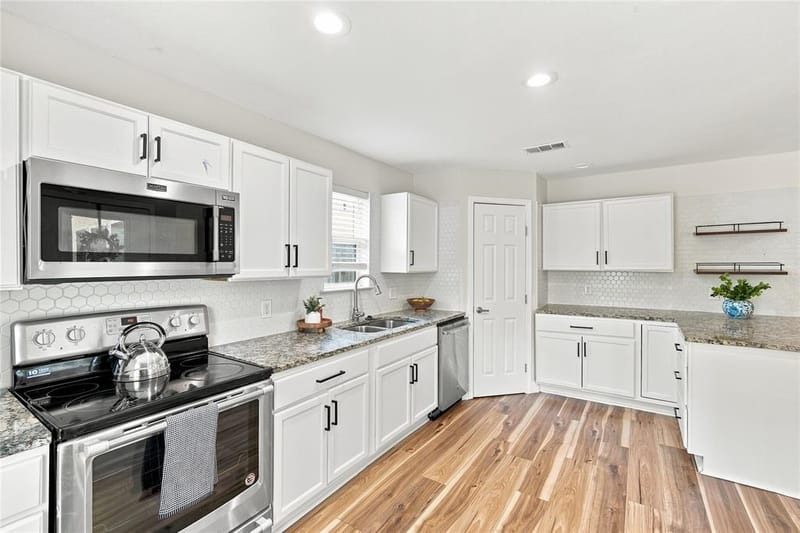 10547 Cayuga Drive, Dallas TX 75228 - Photo 9