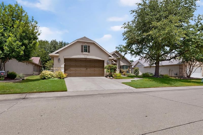 9704 Grandview Drive, Denton TX 76207 - Photo 3
