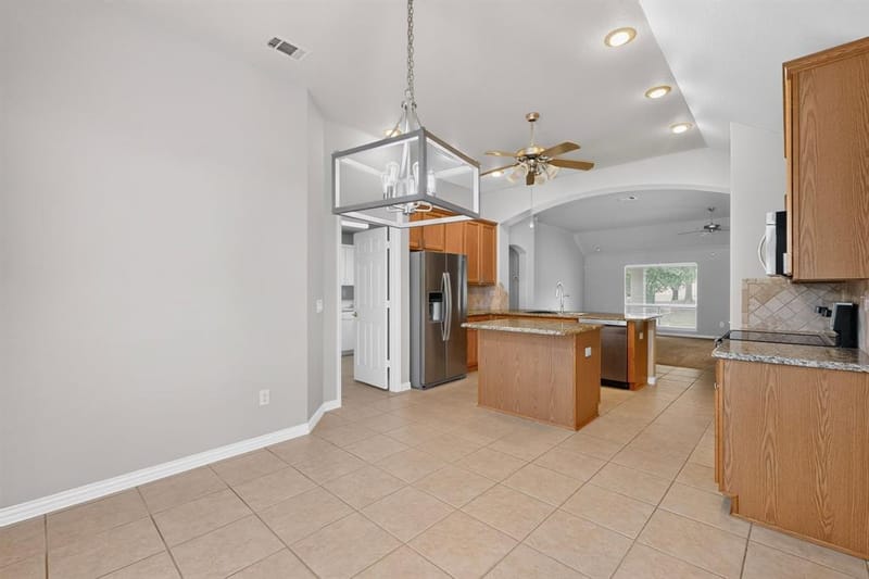 9704 Grandview Drive, Denton TX 76207 - Photo 14