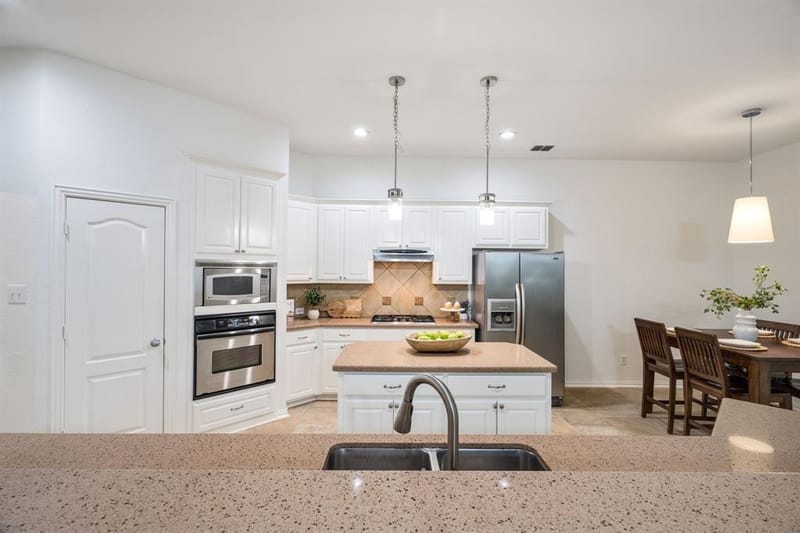 804 SWORD BRIDGE Drive, Lewisville TX 75056 - Photo 9