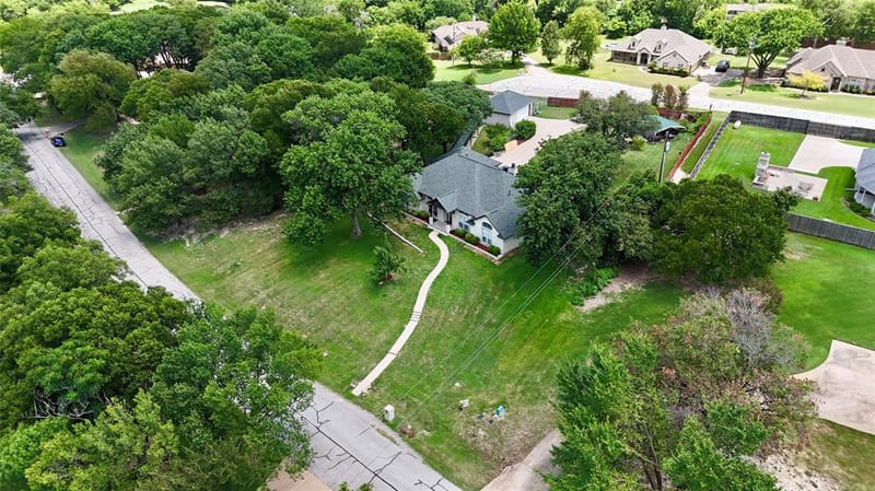 110 Pecan Valley Lane, Waxahachie TX 75165 - Photo 7