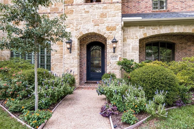 6520 Sondra Drive, Dallas TX 75214 - Photo 2