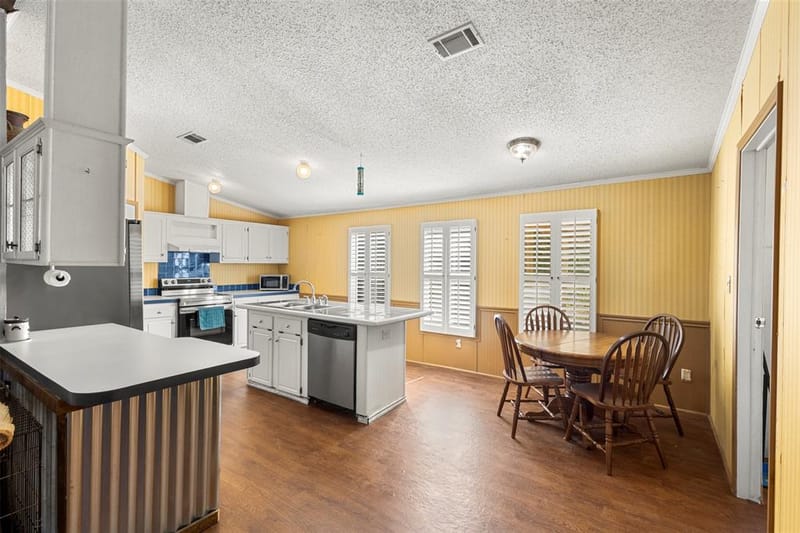 7821 Fm 3136, Alvarado TX 76009 - Photo 9