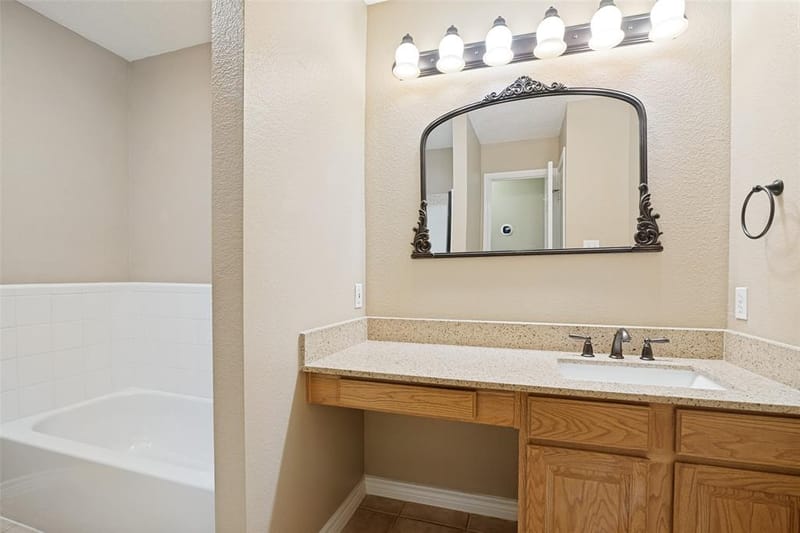 6630 Meadow Ridge Circle, Nevada TX 75173 - Photo 18