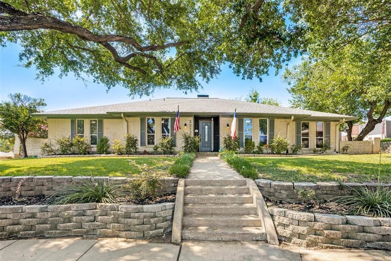 3217 Colonel Circle, Garland TX 75043 - Photo 2
