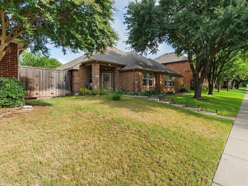 4601 Carlton Drive, Garland TX 75043 - Photo 4