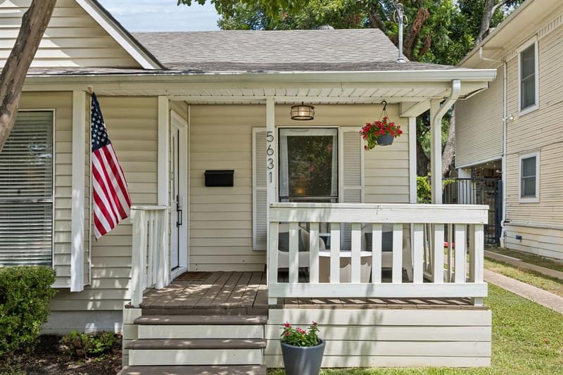 5631 Victor Street, Dallas TX 75214 - Photo 2