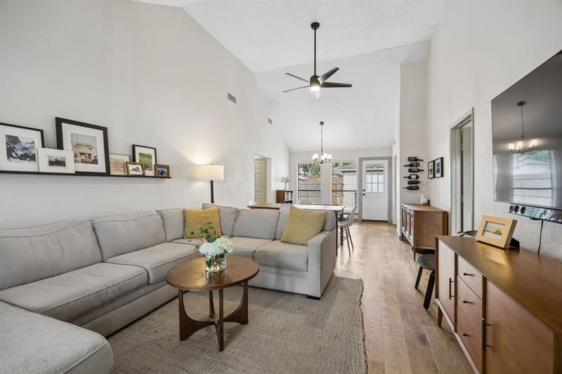 5631 Victor Street, Dallas TX 75214 - Photo 4