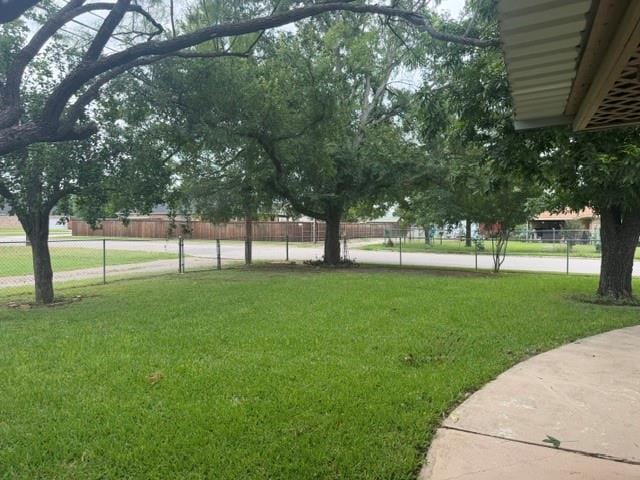 4504 Delwood Drive, Brownwood TX 76801 - Photo 14
