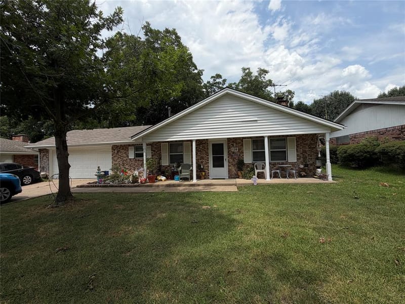 126 Poinsettia Circle, Terrell TX 75160