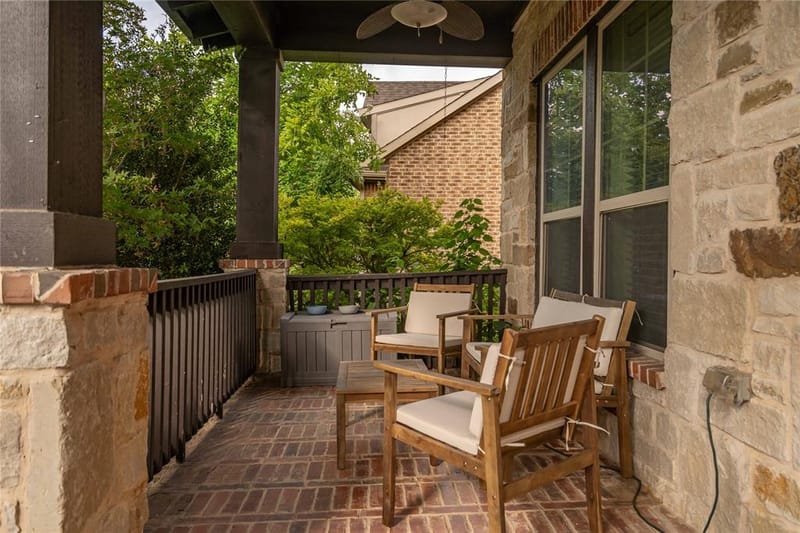 1050 Lone Ivory Trail, Arlington TX 76005 - Photo 3