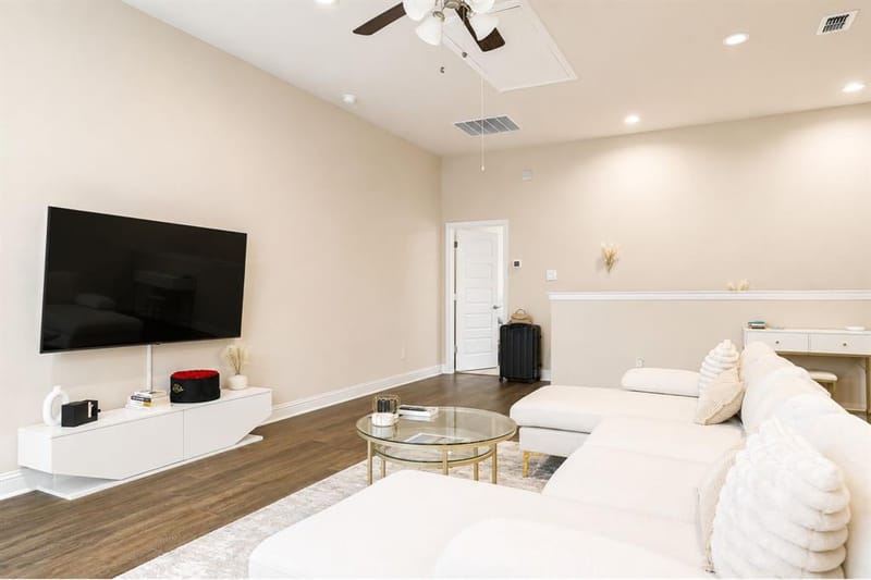 1936 Bel Air Drive, Arlington TX 76010 - Photo 4