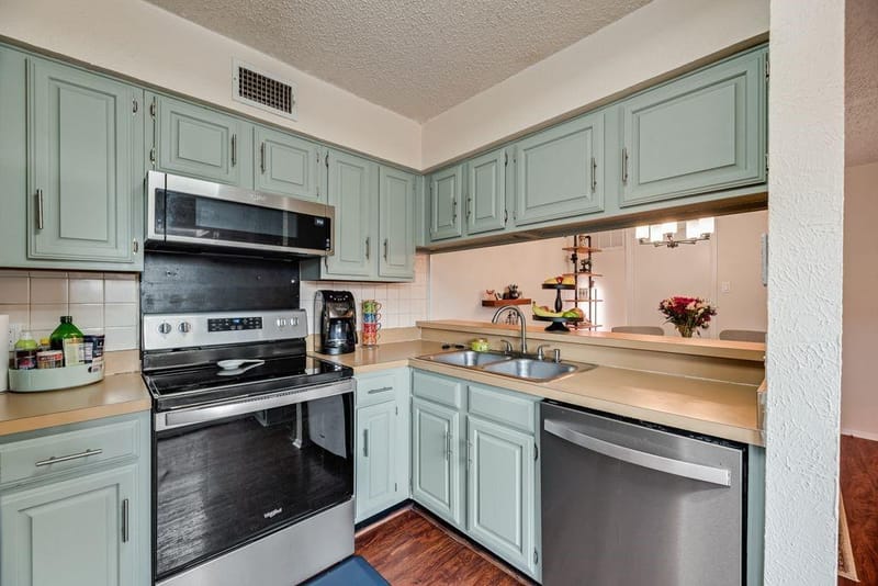 4273 Madera Road # 4, Irving TX 75038 - Photo 3