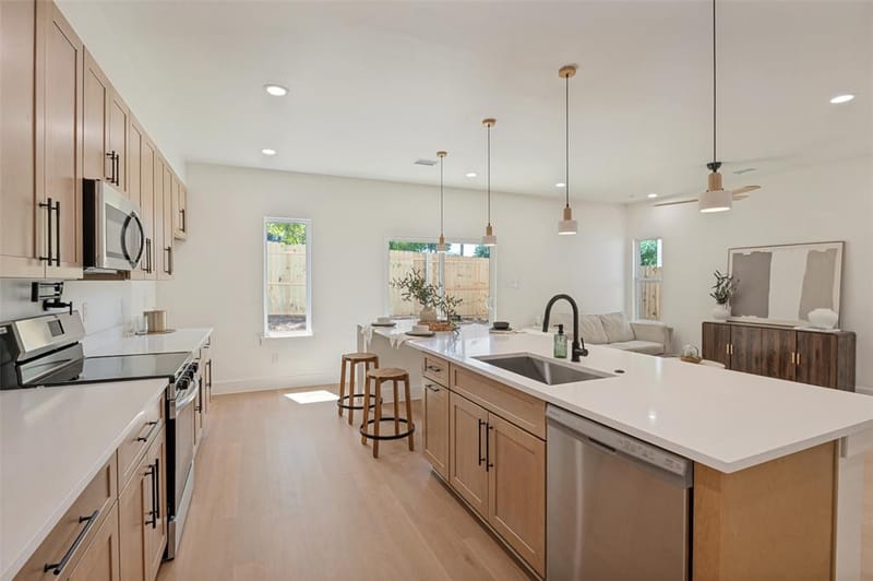 419 N Denley Drive, Dallas TX 75203 - Photo 13