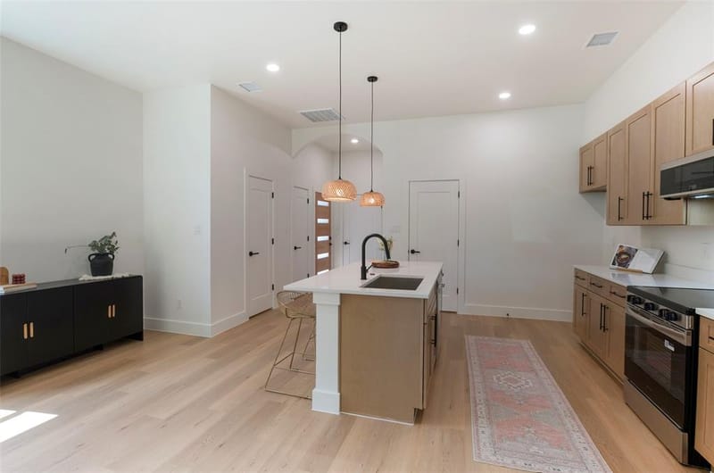 524 Tama Street, Dallas TX 75203 - Photo 9