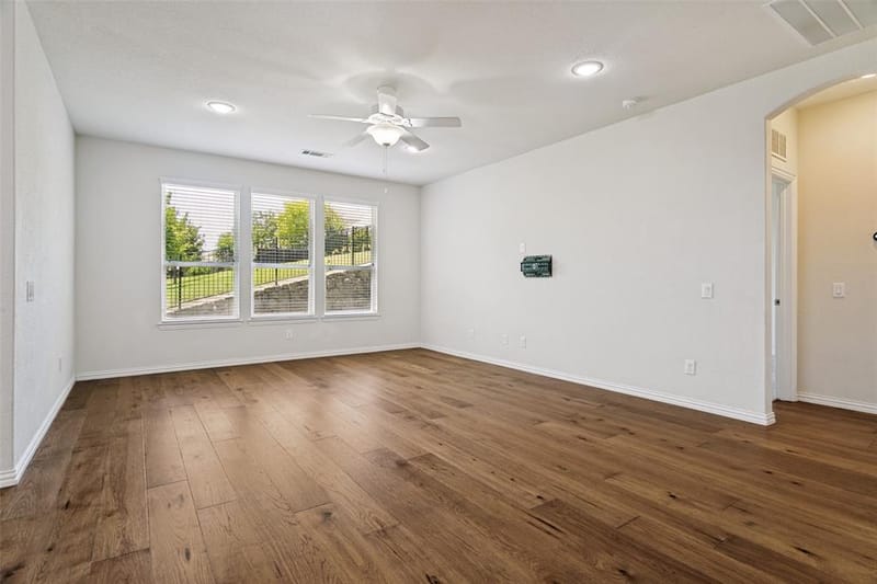 211 Copper Canyon Drive, Lewisville TX 75067 - Photo 7