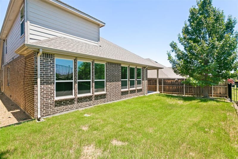 211 Copper Canyon Drive, Lewisville TX 75067 - Photo 24