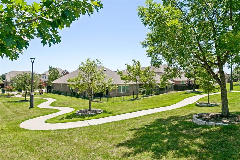 211 Copper Canyon Drive, Lewisville TX 75067 - Photo 25