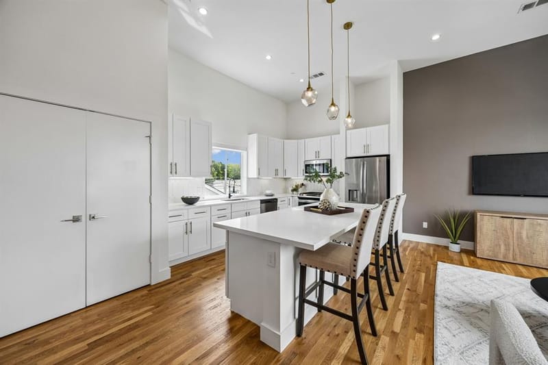 2611 Hondo Avenue # 102, Dallas TX 75219 - Photo 6