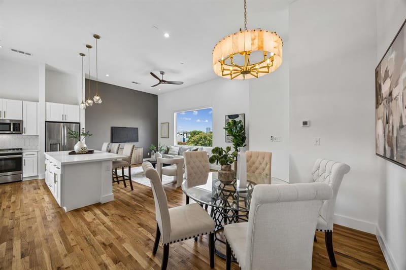 2611 Hondo Avenue # 102, Dallas TX 75219