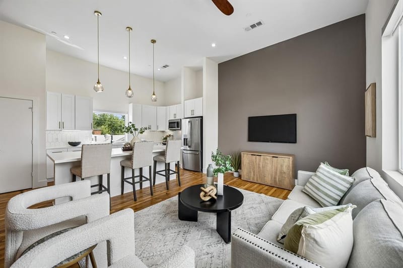 2611 Hondo Avenue # 102, Dallas TX 75219 - Photo 9
