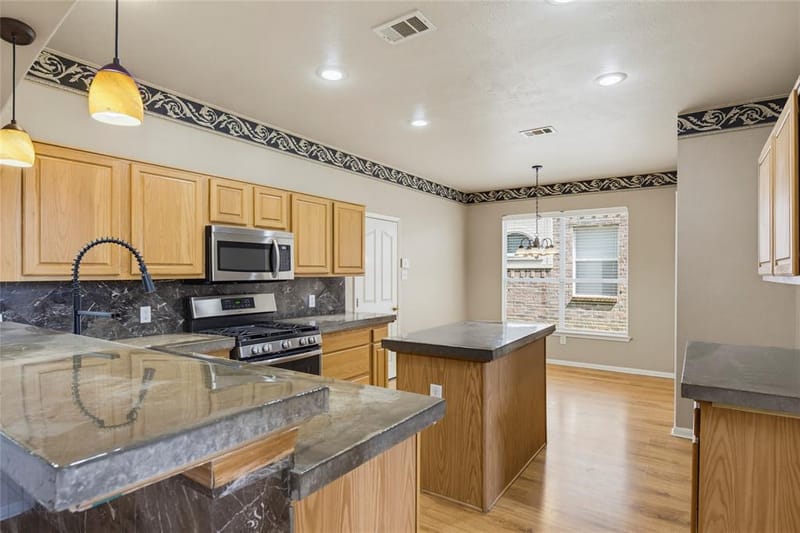 4549 Shadowridge Drive, The Colony TX 75056 - Photo 9