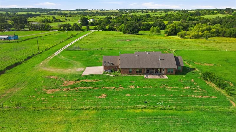 783 County Road 121, Gainesville TX 76240 - Photo 18