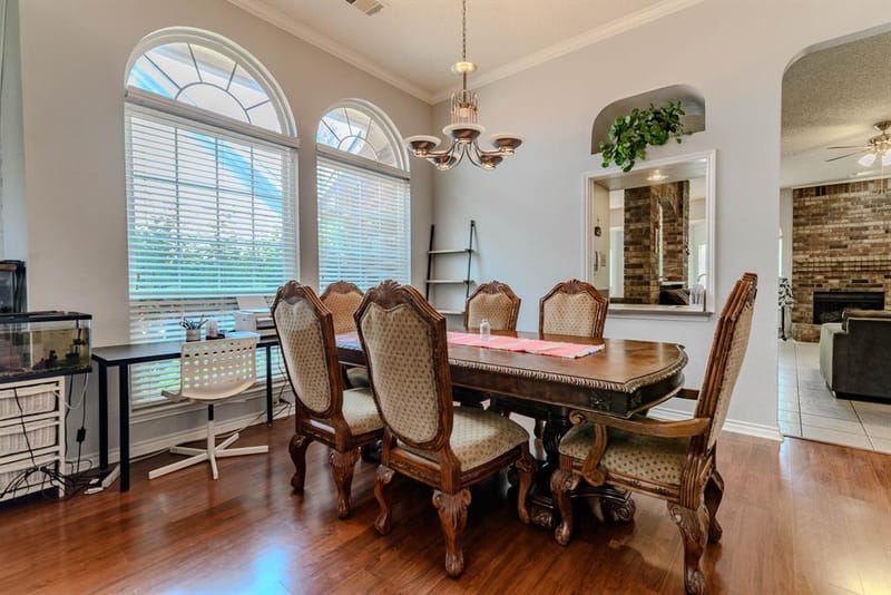 2206 S Branch Drive, Arlington TX 76001 - Photo 8