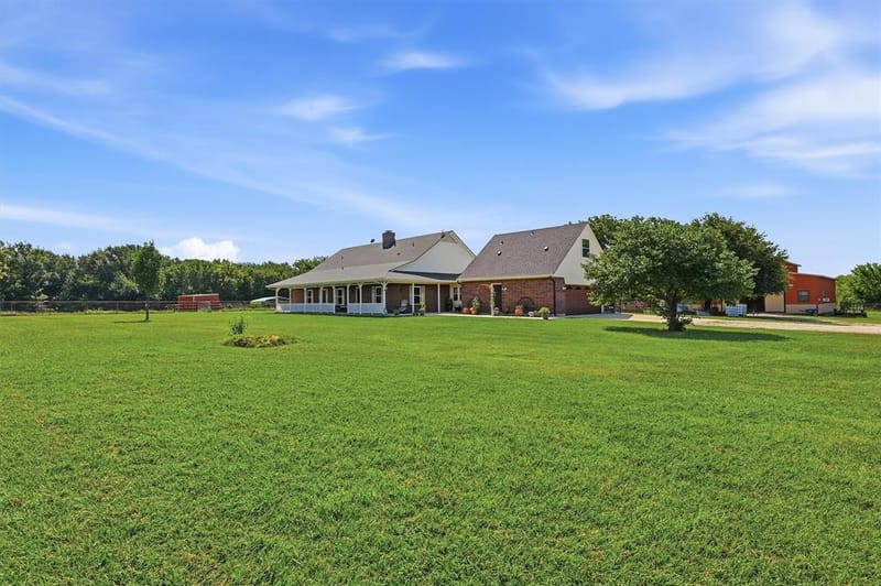 1226 County Road 243, Collinsville TX 76233 - Photo 2