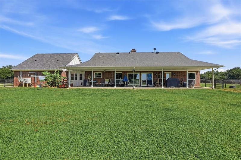 1226 County Road 243, Collinsville TX 76233 - Photo 19