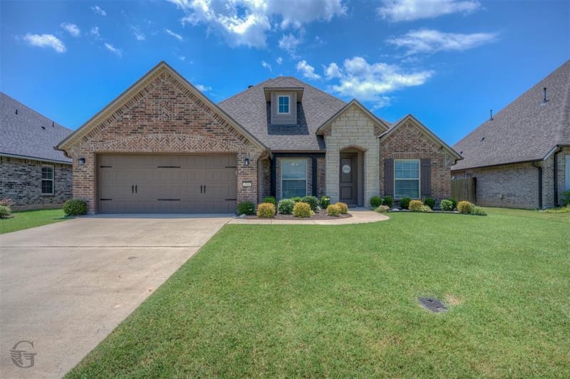 713 Abita Chase, Bossier City LA 71111