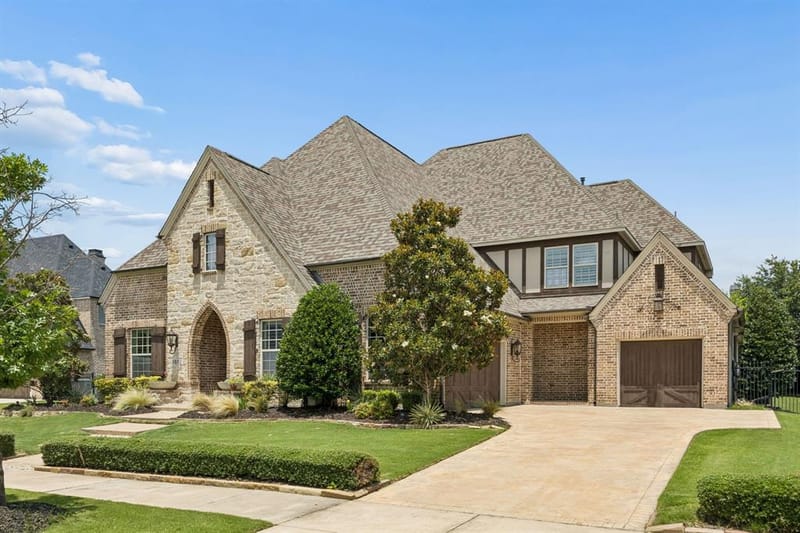 3812 Shady Creek Court, Frisco TX 75033 - Photo 2